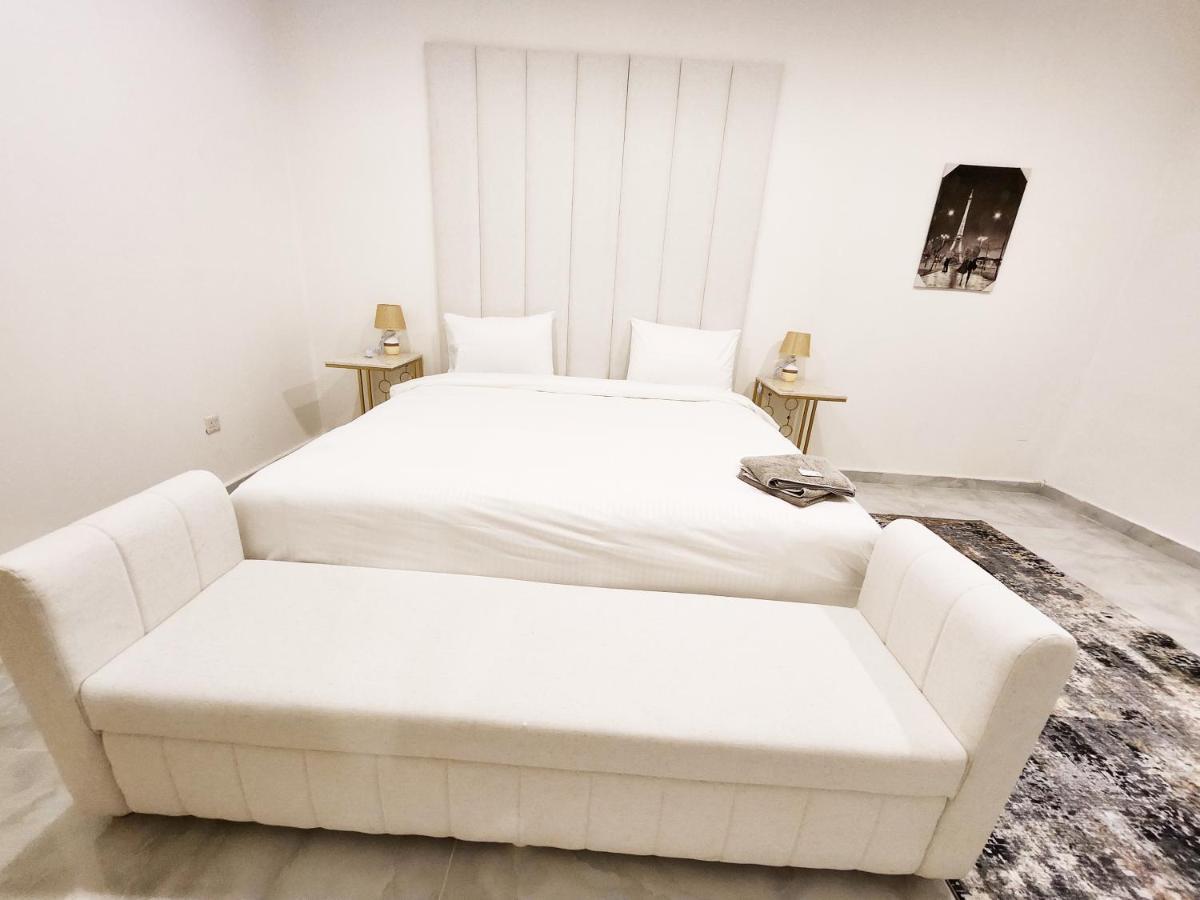 Moods Holiday Homes Al Ain Exteriör bild