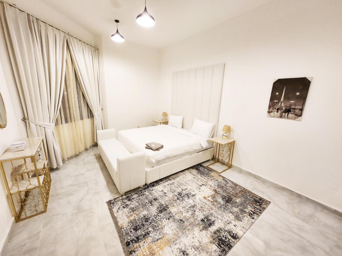 Moods Holiday Homes Al Ain Exteriör bild